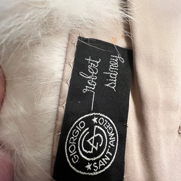 Gorgeous mink coat/stroller with fox collar I believe. - Picture 3 of 6